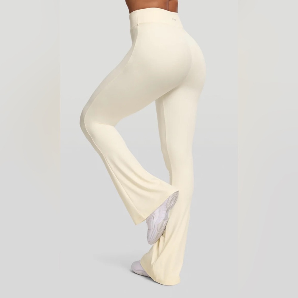 PINK Victoria’s Secret Beige Leggings  Double Lined Made in Vietnam